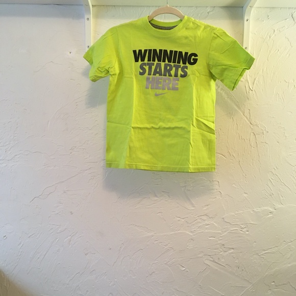 Nike Boy's T Shirt - Picture 1 of 3